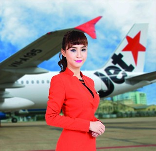 Những hành khách đi lại trong giai đoạn từ 28/10 đến 25/11/2012 (giữa Hà Nội và Đà Nẵng) sẽ có cơ hội mua vé máy bay giá rẻ của Jetstar Pacific chỉ từ 490 nghìn đồng/chặng.