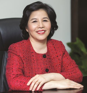 Bà Mai Kiều Liên khởi nghiệp với tấm bằng kỹ sư công nghệ chế biến sữa từ năm 1976 và đảm nhiệm vị trí Tổng giám đốc Vinamilk từ năm 1992 đến nay.