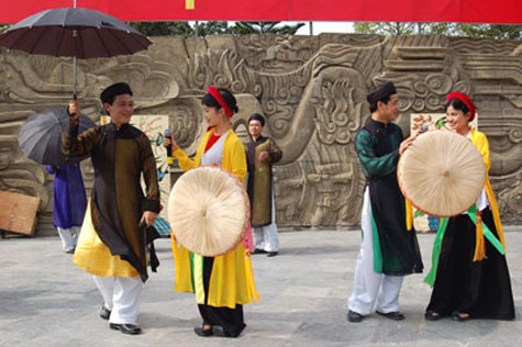 Khi trình hồ sơ lên UNESCO, Quan họ Bắc Ninh được đánh giá cao cả về nghệ thuật trình diễn lẫn trang phục (Ảnh: Internet).
