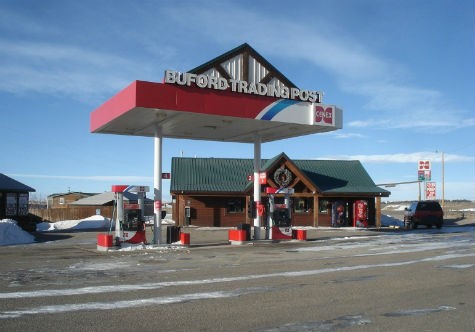 Thị trấn Buford nằm ở độ cao 2.400m, là nơi cao nhất trên Xa lộ Liên tiểu bang 80 trải dài từ New York tới San Francisco. Với vị thế nằm giữa Laramie và Cheyenne, thị trấn hưởng lợi phần lớn từ cư dân của hai địa phương này. (Ảnh: BBC)
