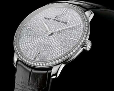 Chiếc đồng hồ này là sản phẩm dành cho phái nữ với đường kính bề mặt là 38 mm. Với hai phiên bản màu vàng trắng và vàng hồng, chiếc Girard-Perregaux 3300-0066 này cũng là một vật dụng cực kỳ có giá trị.