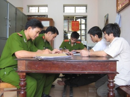 Công an huyện Tương Dương đang họp bàn phương án tác chiến trong một chuyên án ma túy