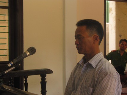 Sau khi nghị án, HĐXX tòa án tỉnh Nghệ An đã quyết định hoãn xét xử và trả lại hồ sơ để tiếp tục điều tra trách nhiệm của ông Phan Công Chín và những người liên quan