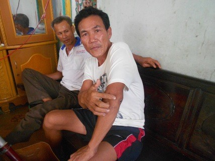 Anh Chinh một ngư dân Thanh Hoá cũng bị lãnh đạn tại vùng biển Hà Tĩnh vừa qua cũng cho rằng việc ngư dân Hà Tĩnh làm hỏng lưới họ là không hề có