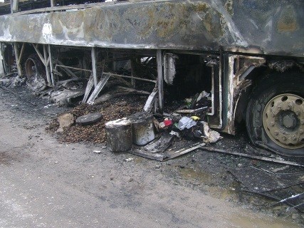 Nhiều hành lý trong cốp xe không kịp lấy ra đã bị lửa thiêu rụi