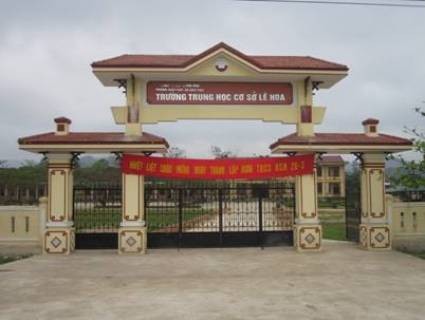 TRường THCS Lê Hoá, Tuyên Hoá, Quảng Bình nơi xảy ra vụ nổ làm một nam sinh tử vong và một học sinh khác bị thương