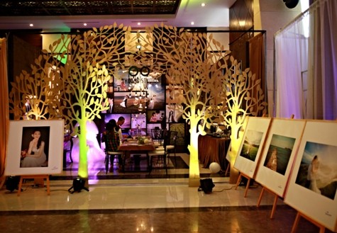 Những gian hàng lộng lẫy của các đối tác tại triển lãm đã cuốn hút khách hàng đến với triển lãm cưới do Mường Thanh Sông Lam tổ chức