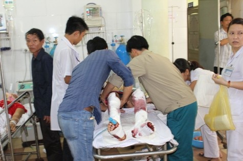 Phụ xe Thái Viết Hảo là người bị thương nặng nhất và cũng là em vợ của Lái xe Ninh sau nhiều ngày điều trị vẫn chưa qua cơn nguy kịch