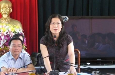 Bà Nguyễn Thị Kim Chi - Giám đốc Sở Giáo dục và Đào tạo Nghệ An trong một cuộc họp về vấn đề giáo dục (ảnh Xuân Hòa)