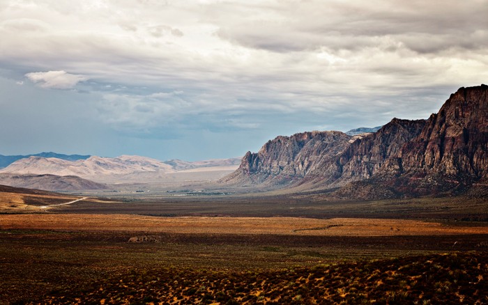 Sa mạc Las Vegas chụp bởi Canon EOS Rebel T1i (500D), Canon EF-S 15-85mm f/3.5-5.6 IS USM.