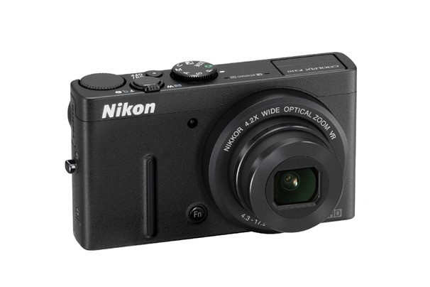 Tiếp tục truyền thông của P300, Nikon P310 sẽ có ống kính F1.8, zoom 4.2x (24mm-100mm) rất hợp với chụp cảnh và chân dung. Máy sẽ được nâng cấp lên 16 megapixel và phần mềm để xử lý video 1080p ngay trên máy. Giá dự tính của sản phẩm là $329
