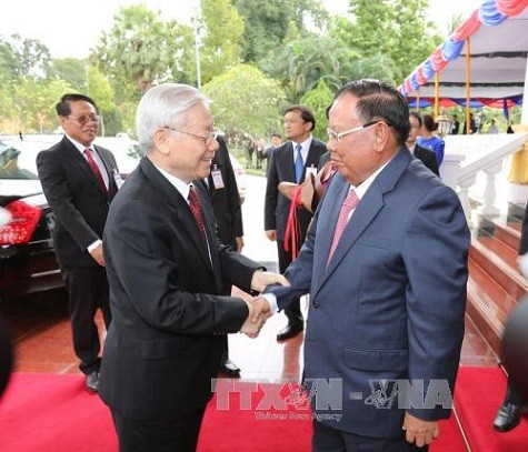 Tổng Bí thư Nguyễn Phú Trọng hội đàm với Tổng Bí thư, Chủ tịch nước Lào Bounnhang Volachith. (Ảnh: TTXVN)