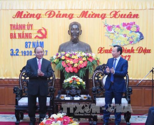 Thủ tướng chúc Tết Đảng bộ, chính quyền và nhân dân Đà Nẵng ảnh 1