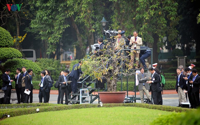 Hình ảnh Lễ đón Nhà vua Nhật Bản và Hoàng hậu thăm chính thức Việt Nam ảnh 2