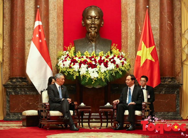 Thủ tướng Singapore Lý Hiển Long chào xã giao Chủ tịch nước Trần Đại Quang.