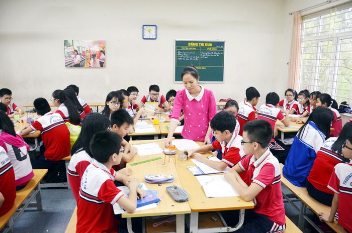 Phương pháp dạy học &quot;Bàn tay nặn bột&quot; đòi hỏi giáo viên phải chuẩn bị bài giảng rất công phu. (Ảnh minh họa: Baoquangninh.com.vn)