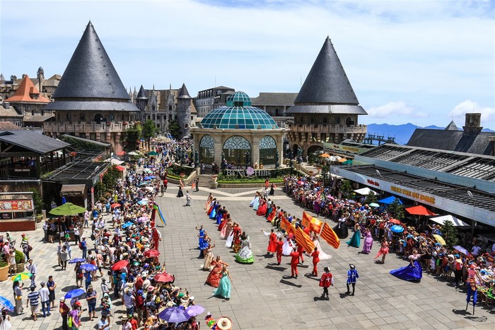 Sun World Ba Na Hills liên tiếp diễn ra các Lễ hội hoành tráng và độc đáo quanh năm.