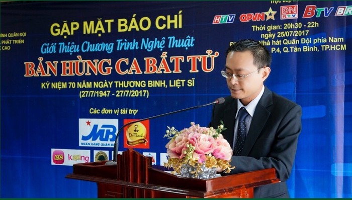 Ông Lê Nguyễn Đức Khôi – Trưởng phòng quan hệ công chúng của Tập đoàn Tân Hiệp Phát đại diện nhà tài trợ phát biểu trong buổi họp báo..