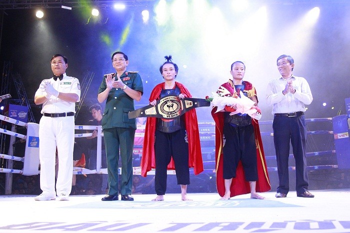 Bản lĩnh và kinh nghiệm thi đấu giúp Tuyết Mai bảo toàn ngôi vô địch hạng cân 56kg.