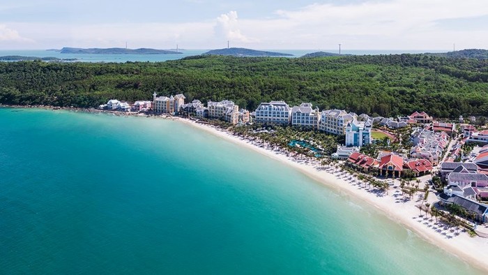 Chanterelle – Spa by JW thuộc khu nghỉ dưỡng cao cấp JW Marriott Phu Quoc Emerald Bay do Tập đoàn Sun Group làm chủ đầu tư và Tập đoàn Marriott International quản lý