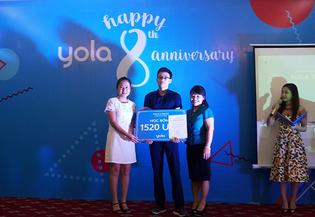 Lần đầu tiên chương trình trao học bổng YOLA’Faces được tổ chức tại Hà Nội. ảnh: Vương Thủy.