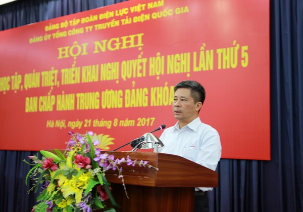 Ông Đặng Phan Tường - Bí thư Đảng ủy, Chủ tịch Hội đồng Thành viên EVNNPT triển khai Chương trình hành động của Đảng ủy EVNNPT. ảnh: evn.