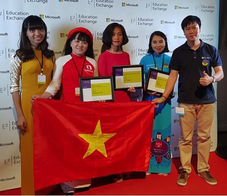 3 giáo viên Việt Nam đã được vinh danh trong Diễn đàn Giáo dục toàn cầu Microsoft 2017 tổ chức tại Toronto, Canada