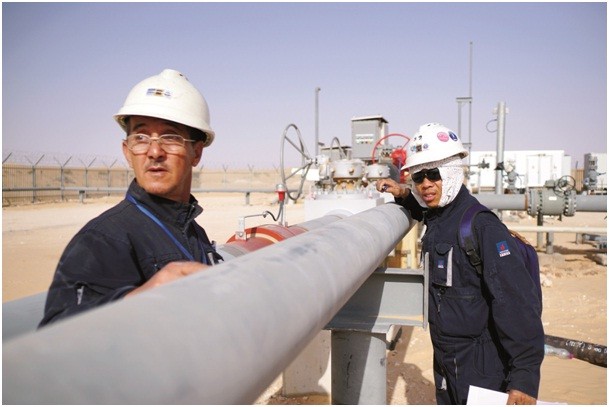 Cán bộ, kỹ sư PVEP làm việc tại sa mạc Sahara