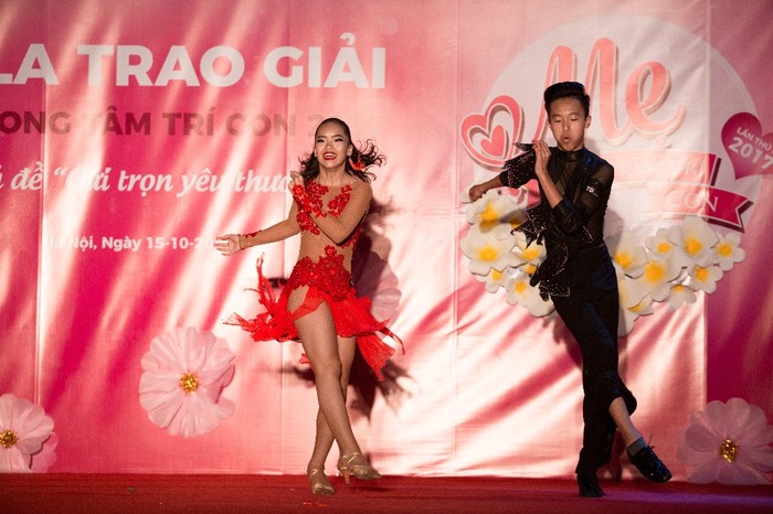 Cặp đôi “Bước nhảy Hoàn vũ nhí “2015: Thùy Dương – Nam Anh