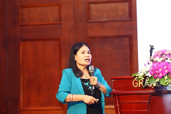 Phó Giáo sư Nguyễn Thanh Chò trình bày về liệu pháp điều trị bằng dinh dưỡng cho bệnh nhân đái tháo đường