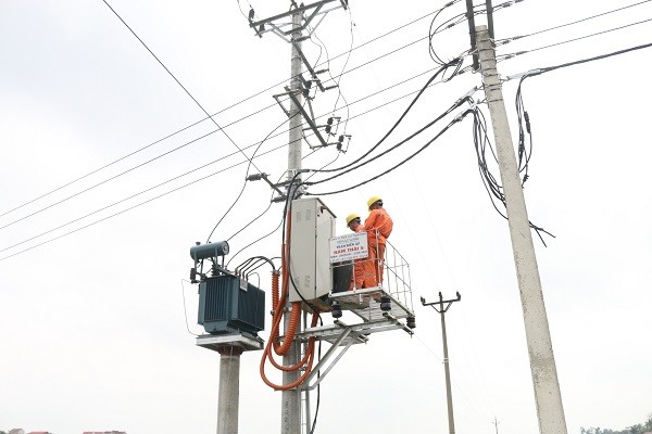 Trong tháng 10/2017, Tổng công ty Điện lực miền Bắc đã đảm bảo cấp điện an toàn, ổn định cho sản xuất kinh doanh và sinh hoạt của nhân dân 27 tỉnh miền Bắc.