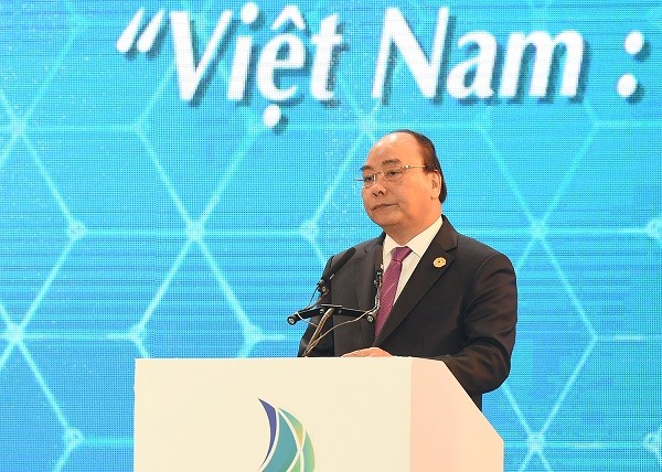 Thủ tướng Nguyễn Xuân Phúc: Việt Nam vẫn đang nỗ lực hoàn thiện mình để tiếp tục là &quot;đối tác kinh doanh tin cậy&quot; - Ảnh: VGP/Quang Hiếu