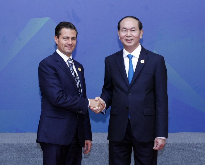 Chủ tịch nước Trần Đại Quang đón Tổng thống Mexico Enrique Pena Nieto đến dự Đối thoại.