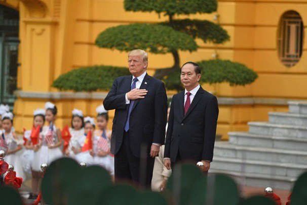 Chủ tịch nước Trần Đại Quang chủ trì Lễ đón chính thức Tổng thống Hoa Kỳ Donald Trump.