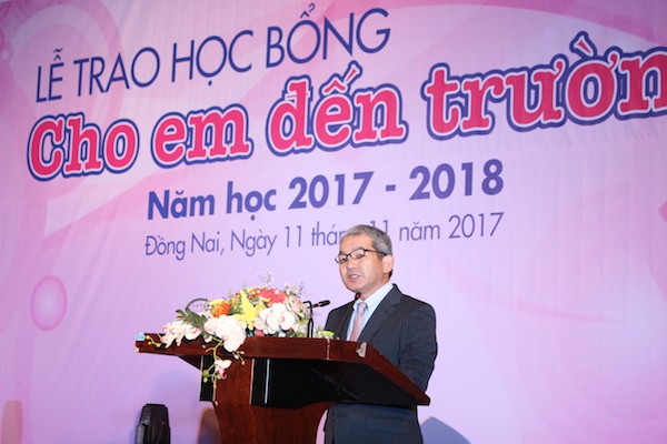 Ông Keiji Kaneko – Tổng Giám đốc công ty Ajinomoto Việt Nam phát biểu tại buổi lễ trao học bổng.
