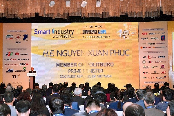 Thủ tướng Chính phủ Nguyễn Xuân Phúc phát biểu tại Hội thảo quốc tế &quot;Phát triển công nghiệp thông minh 2017&quot;