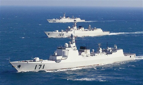 Tàu chiến Trung Quốc hoạt động trên Biển Đông (Ảnh: CFP)