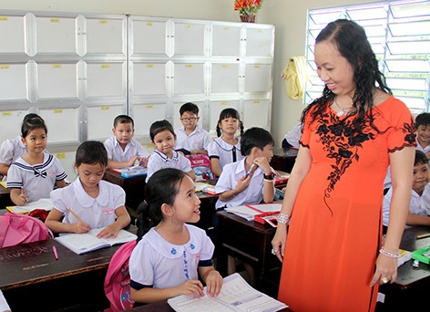 Vẫn còn nhiều giáo viên hết lòng vì học sinh. (Ảnh minh hoạ: Baohaugiang.com.vn)