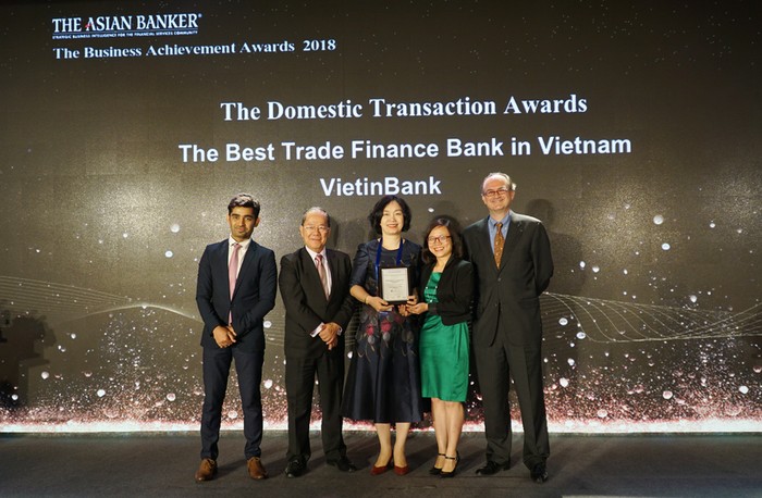 Lần thứ hai liên tiếp VietinBank được vinh danh là Ngân hàng Tài trợ thương mại tốt nhất Việt Nam