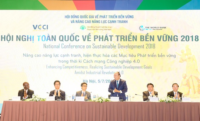 Chiều 5/7, Thủ tướng Chính phủ Nguyễn Xuân Phúc dự Hội nghị toàn quốc về phát triển bền vững năm 2018. Ảnh: VGP