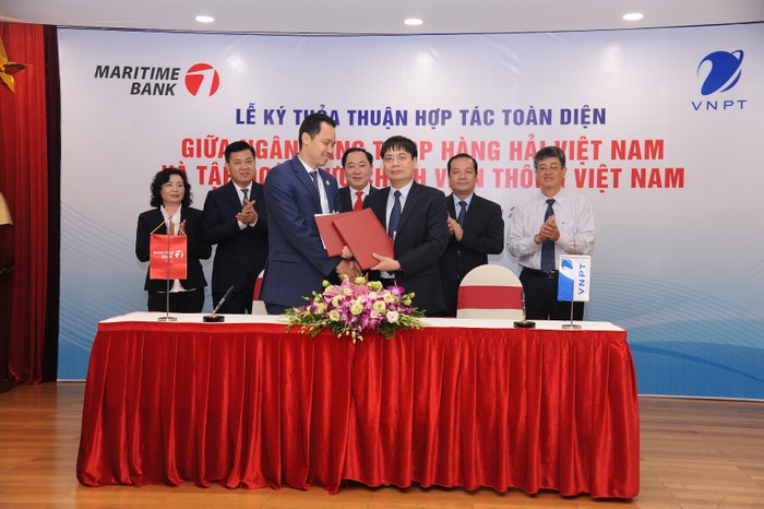 Tập đoàn Bưu chính Viễn thông Việt Nam (VNPT) và Ngân hàng Thương mại cổ phần Hàng Hải Việt Nam (Maritime Bank) đã cùng ký kết thỏa thuận hợp tác toàn diện giữa hai bên