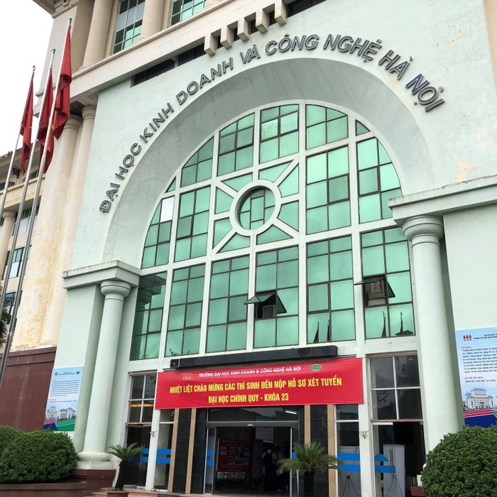 Đại học Kinh doanh và Công nghệ Hà Nội tổ chức tuyển sinh nhiều đợt trong năm.