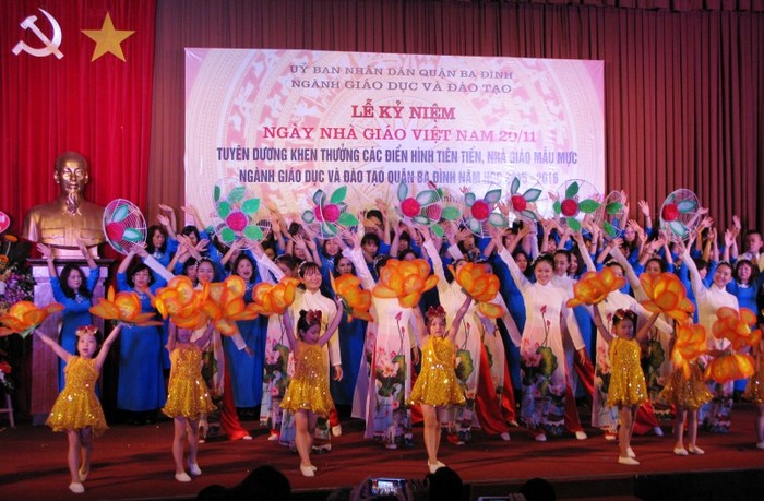 Nên tổ chức các hoạt động kỷ niệm ngày Nhà giáo Việt Nam một cách đơn giản, gọn nhẹ. Ảnh: Laodongthudo.vn