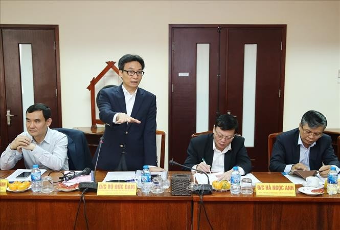 Phó Thủ tướng Vũ Đức Đam phát biểu tại buổi làm việc với Đảng đoàn Tổng Liên đoàn Lao động Việt Nam. Ảnh: Dương Giang/TTXVN