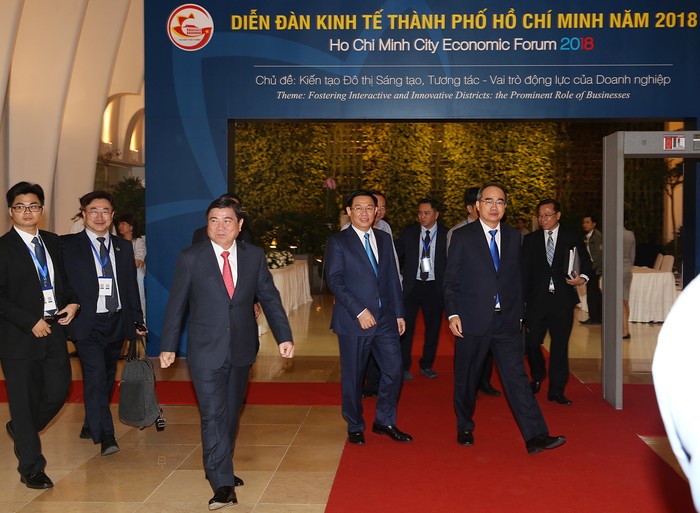 Phó Thủ tướng Vương Đình Huệ và các đại biểu dự Diễn đàn. Ảnh: VGP/Thành Chung
