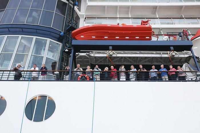 Cảng hành khách quốc tế Hạ Long đón chuyến tàu 5 sao đầu tiên