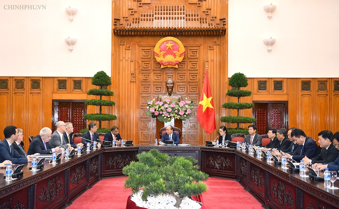 Ngày 6/12, tại trụ sở Chính phủ, Thủ tướng Nguyễn Xuân Phúc đã tiếp một số nhà đầu tư quốc tế ngành du lịch sang Việt Nam dự Diễn đàn Cấp cao Du lịch Việt Nam 2018. Ảnh: VGP