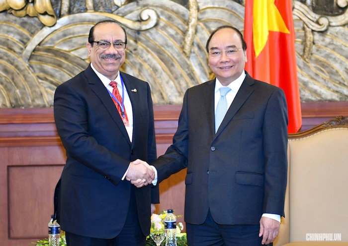 Thủ tướng Nguyễn Xuân Phúc đã tiếp ông Nabil Bourisli, Chủ tịch kiêm Tổng Giám đốc điều hành Công ty Dầu khí Quốc tế Kuwait. Ảnh: Chinhphu.vn