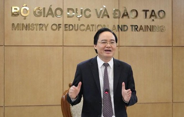 Bộ trưởng Bộ Giáo dục và Đào tạo Phùng Xuân Nhạ chỉ đạo cắt giảm các cuộc thi hình thức còn chưa ráo, Hải Phòng đã làm điều ngược lại, ảnh: moet.gov.vn.
