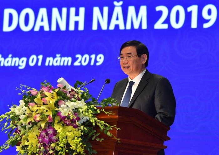 Ông Phan Đức Tú, Chủ tịch Hội đồng quản trị BIDV tại Hội nghị trực tuyến đánh giá tổng kết tình hình thực hiện nhiệm vụ kinh doanh năm 2018 và triển khai nhiệm vụ năm 2019